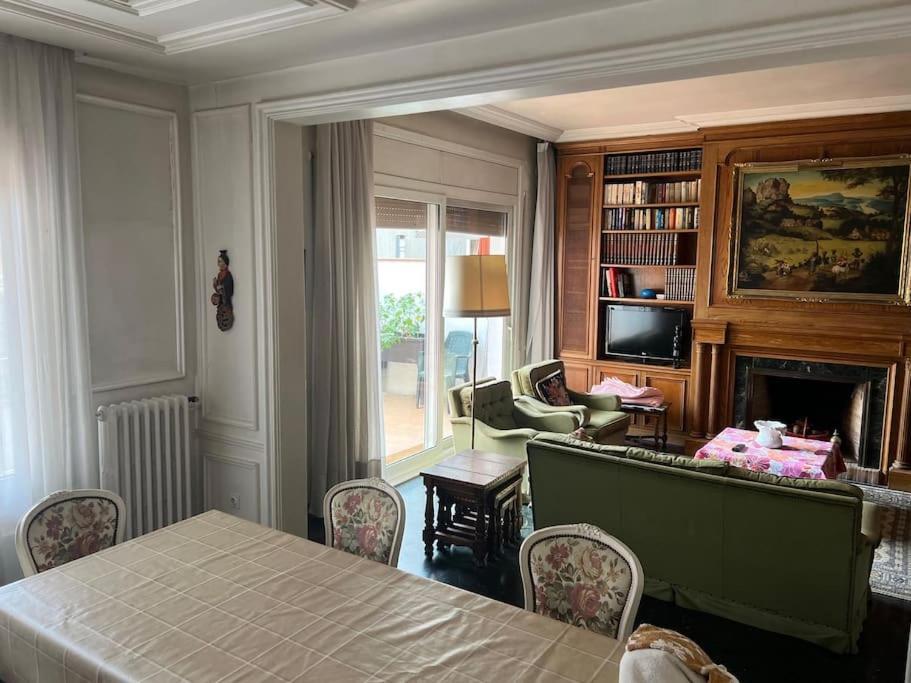 Gran Piso Terrassa Centro Rambla 5 Habitaciones Εξωτερικό φωτογραφία